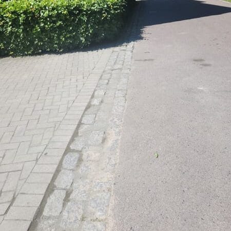 Kabel under gatsten på BRF Bullerbygatan i Malmö Kabel under gatsten på BRF Bullerbygatan i Malmö